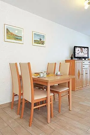 Residenz Am Hafen Apartment Bensersiel Exterior photo